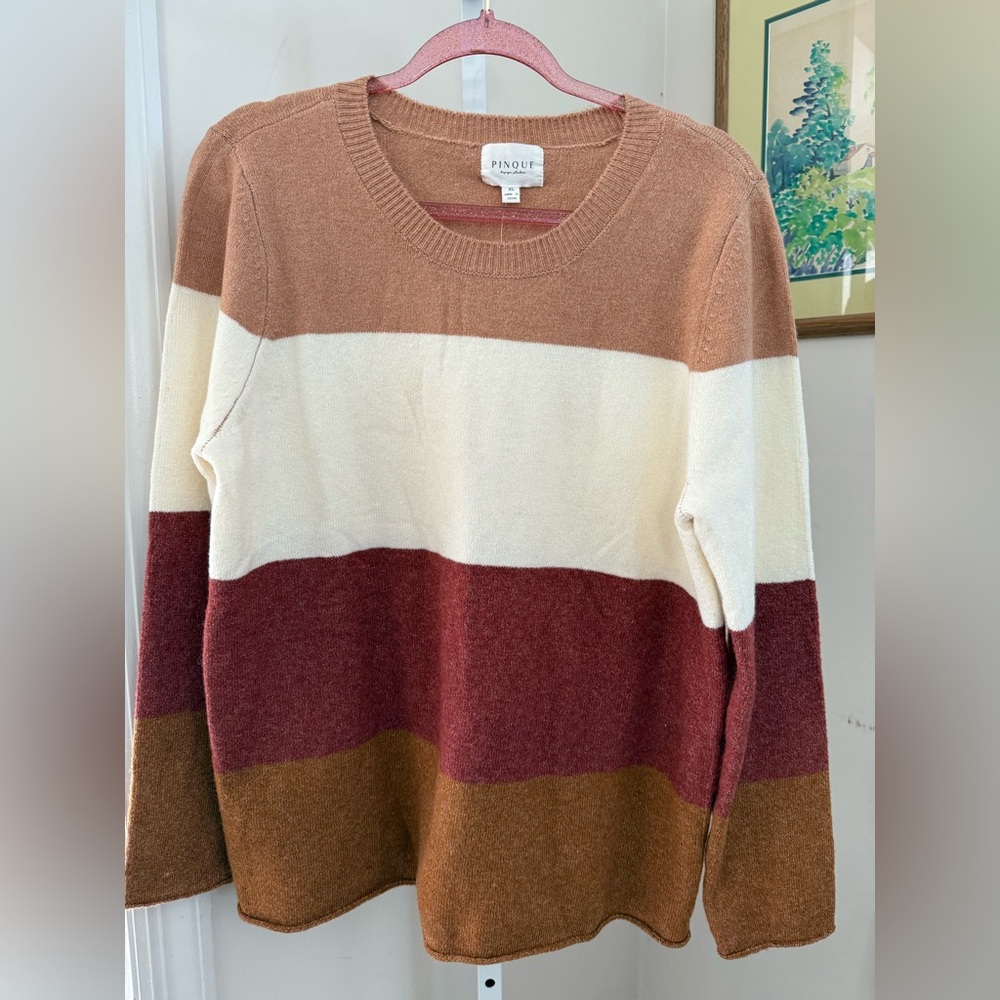 Pique Design Stufio CREWNECK Striped Sweater. NWT. Size XL.